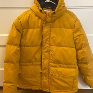 Old Navy Brand NEW w tags Men’s water resistant puffer Jacket XL mustard yellow